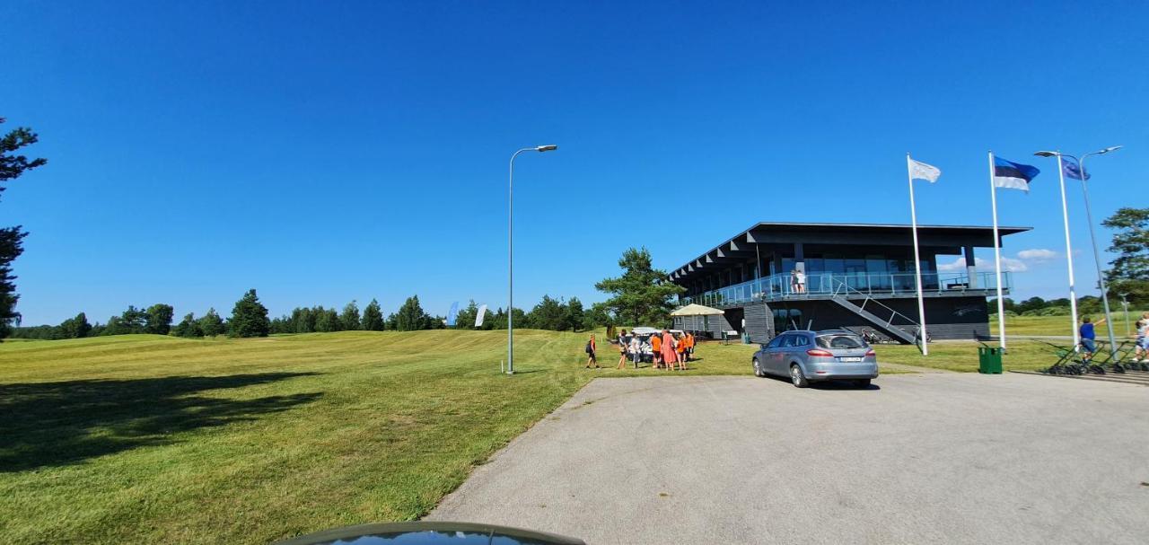 Juuli Apartament Kuressaare Esterno foto
