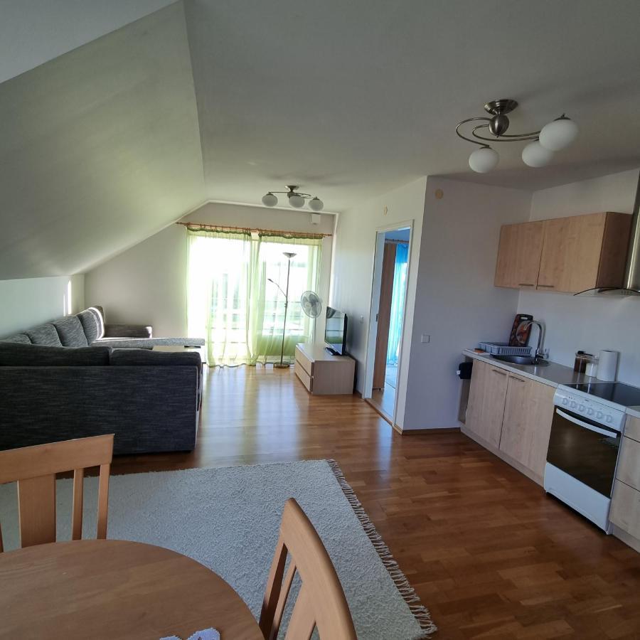 Juuli Apartament Kuressaare Esterno foto