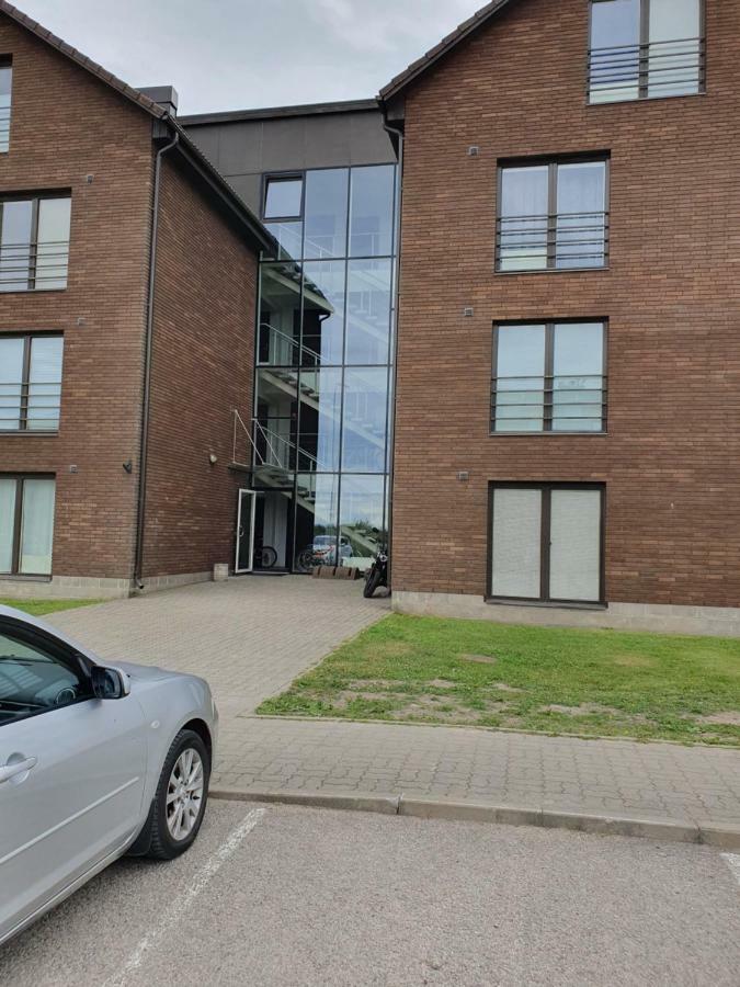 Juuli Apartament Kuressaare Esterno foto
